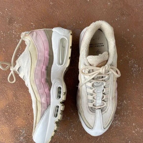 Nike heritage Air Max 95
Plant Color Collection Beige womens sz 9 - Picture 3 of 8